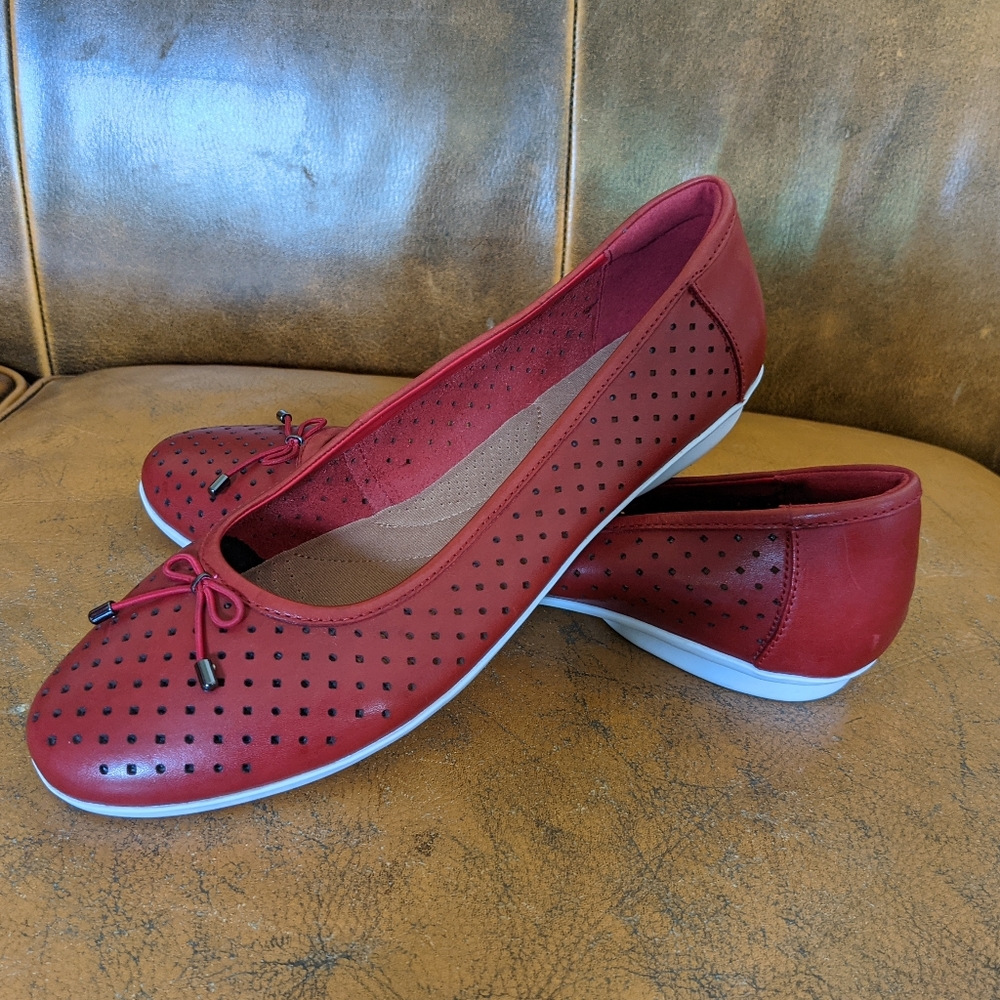 NEW Red Clarks Flats - Size 11